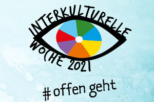 Das Logo der Interkulturellen Woche; ein Auge mit bunter Pupille.